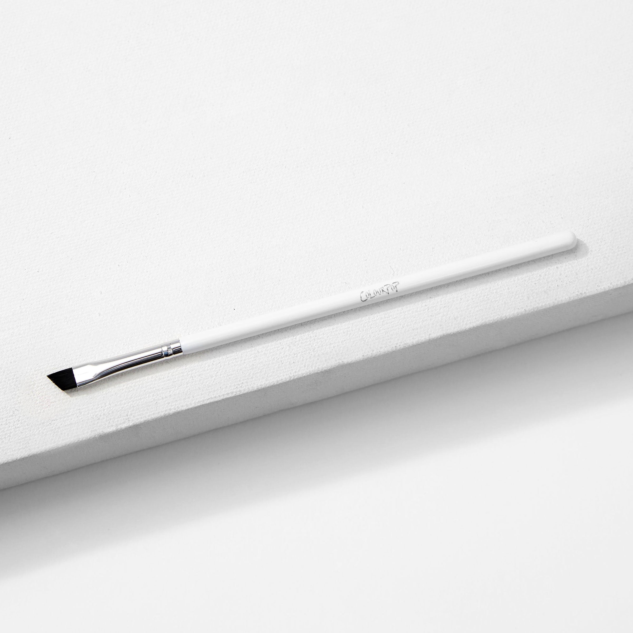 Angled Eye Brush - Image 2